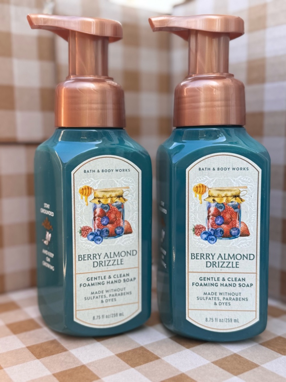 NEW B&BW (2) Berry Almond Drizzle Foaming Hand Soaps